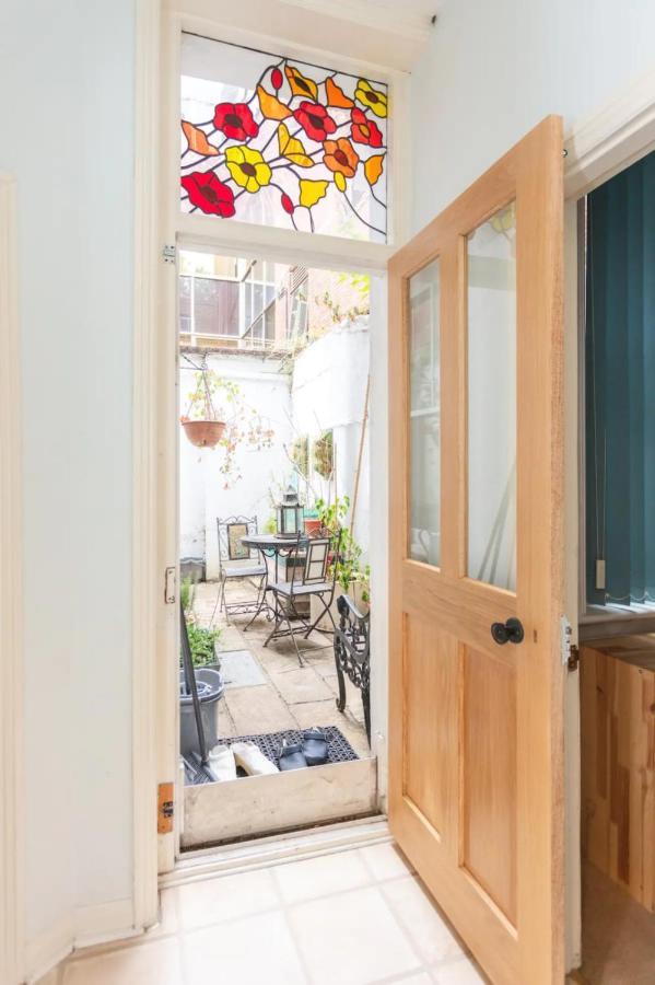 Cosy 2 Bedroom In With Garden Apartment *