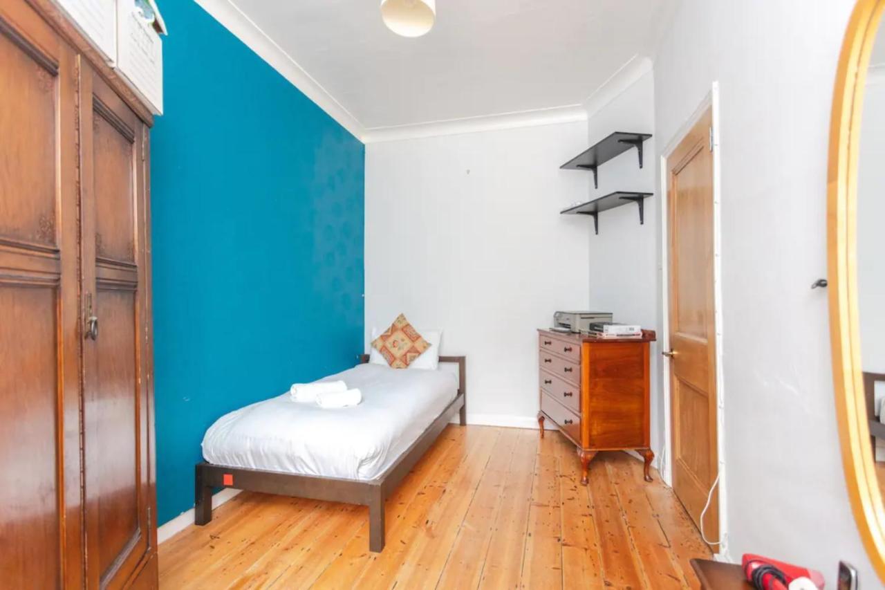 Cosy 2 Bedroom In With Garden